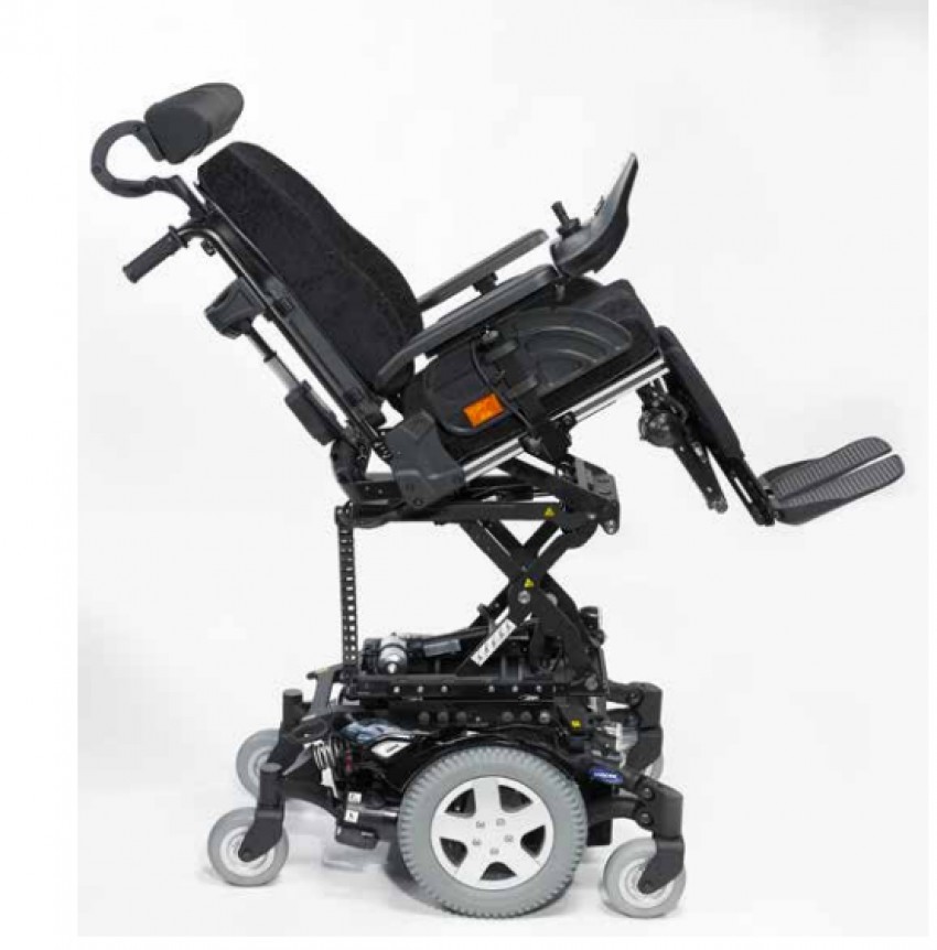 TDX SP2 Powerchair great manoeuvrability inside and out